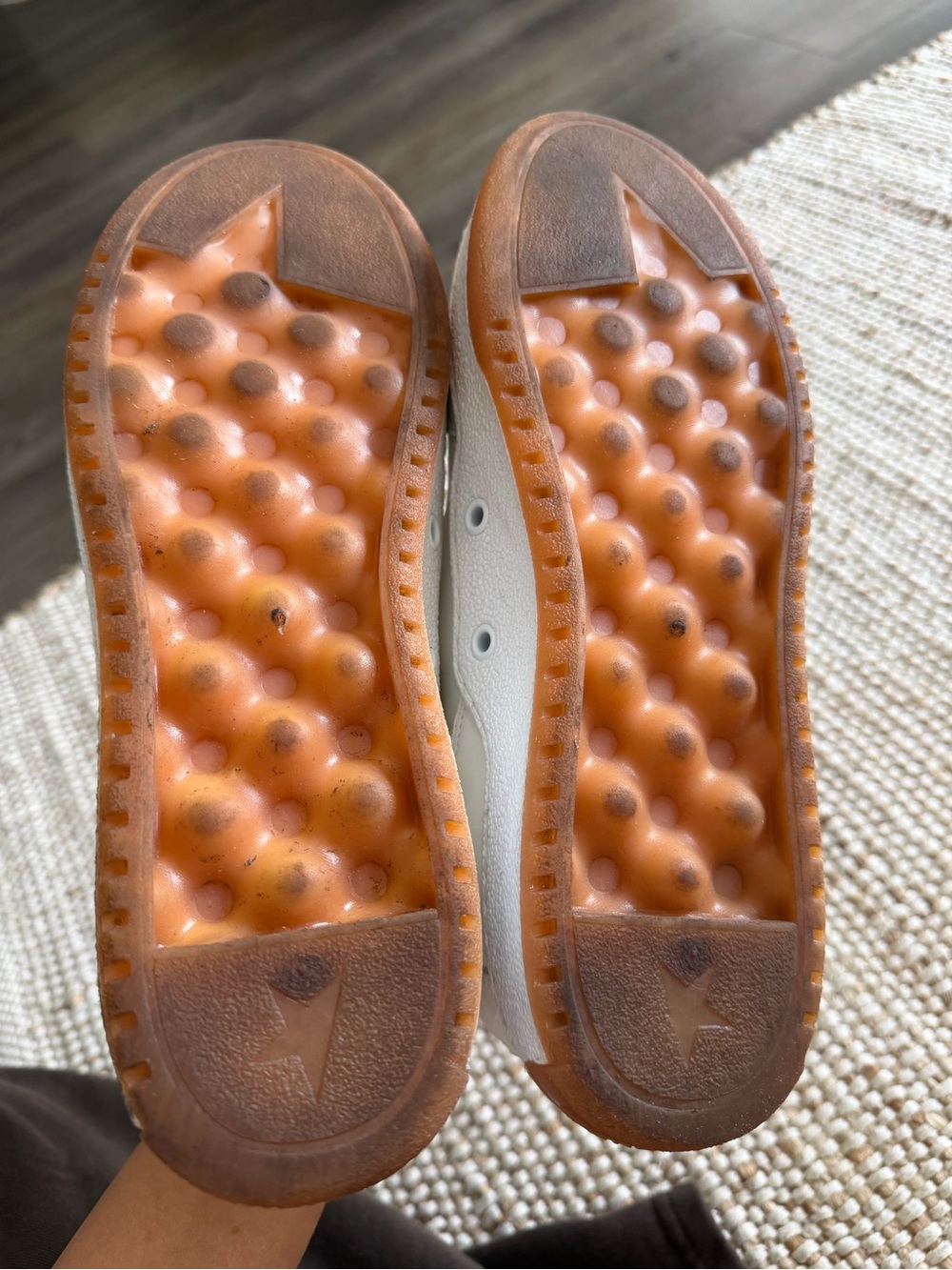 Golden Goose 'YEAH' Low-Top Sneakers - Picture 5 of 5
